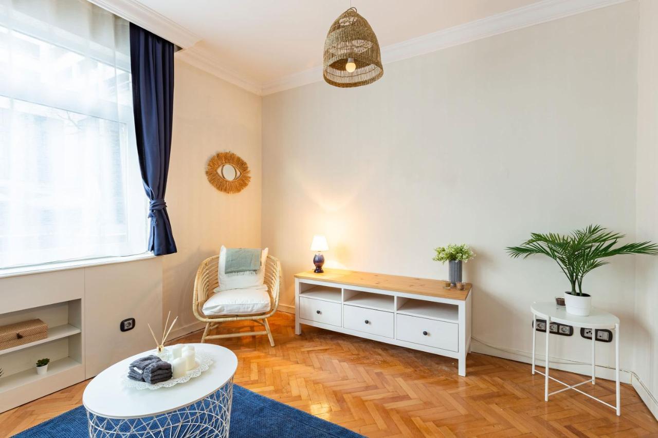 Flat With Excellent Location In Tesvikiye, Sisli Διαμέρισμα Κωνσταντινούπολη Εξωτερικό φωτογραφία